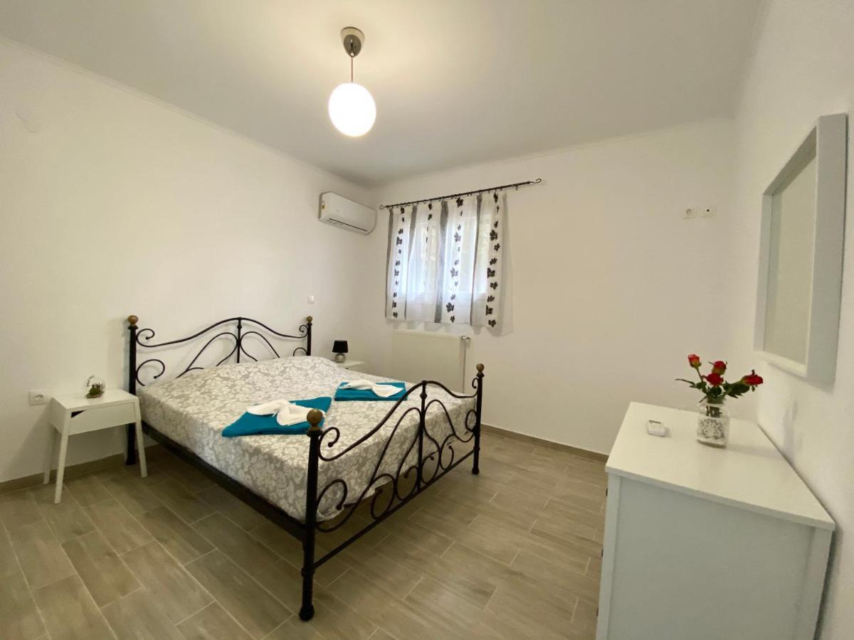 Coralli Pentati 2 "Dimitris Apartments" Exterior foto